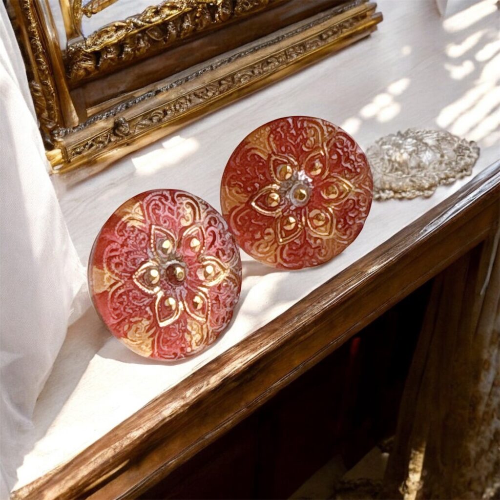 紅葉の光彩・アンティークレッドのチェコガラスアクセサリー(円形デザイン)