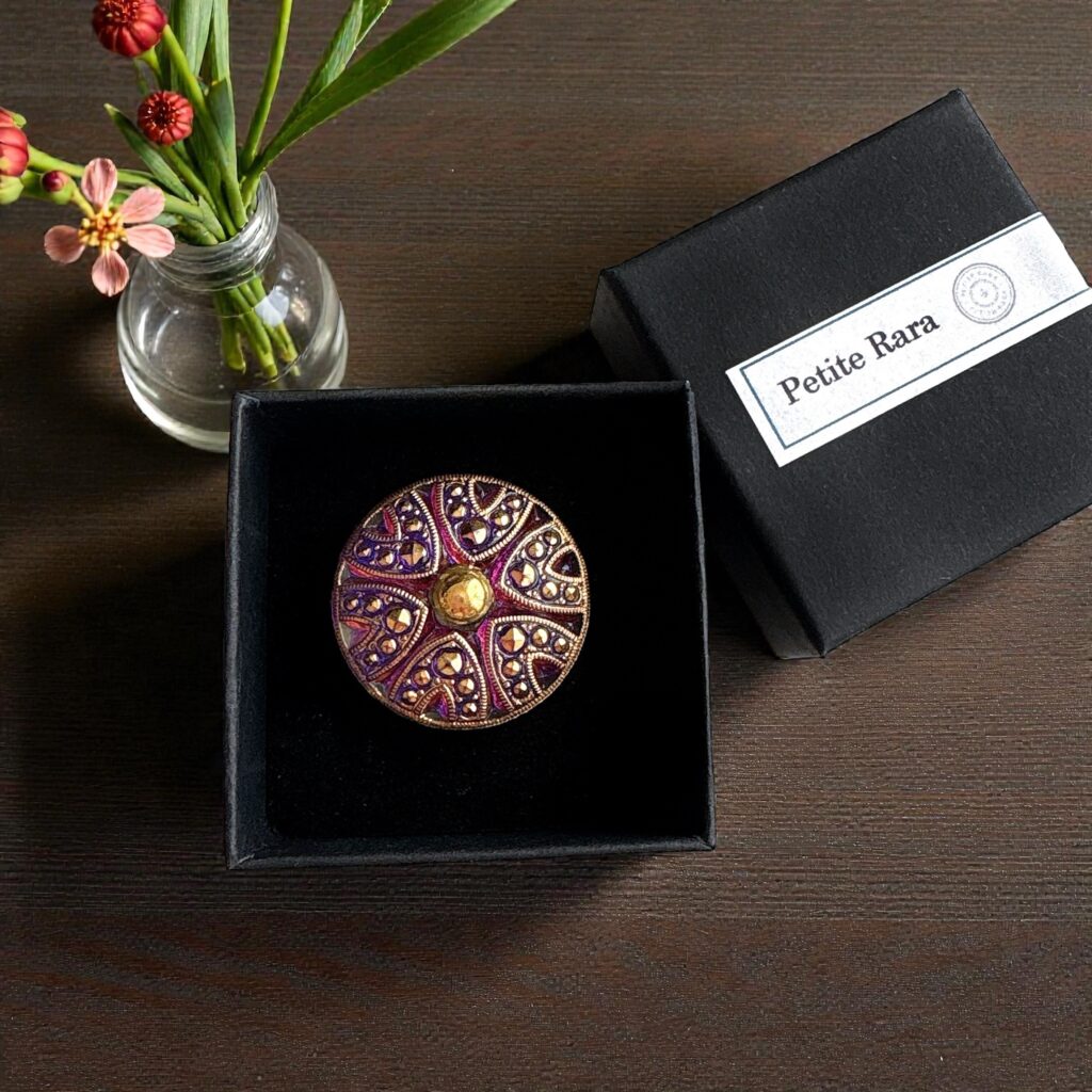 紫紋 Shimon 帯留め　チェコガラス帯留め　ギフトボックス入り
